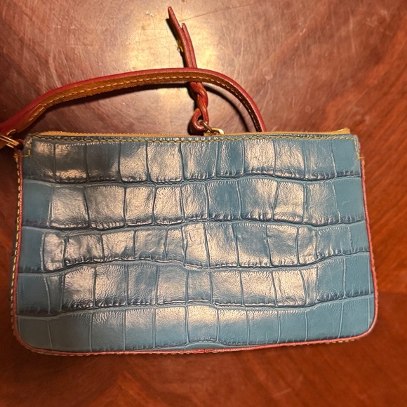 Dooney&Bourkey wallet crossbody & Coach Wristlet - Picture 3 of 6